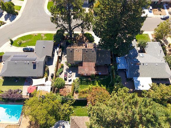 4th image of 1667 Montemar Way