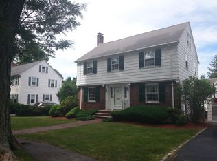 21 Redgate Rd, West Roxbury, MA 02132