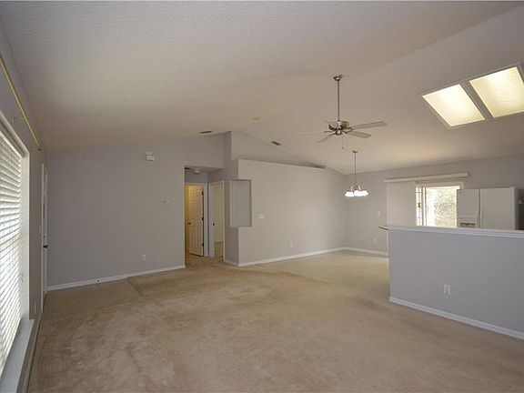 5th image of 956 Deland Ave