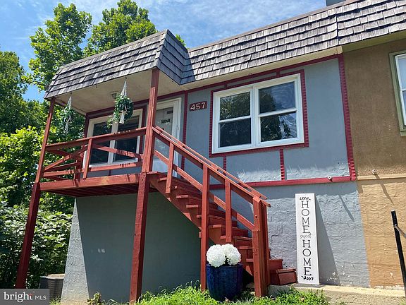 2nd image of 457 Patuxent Ct