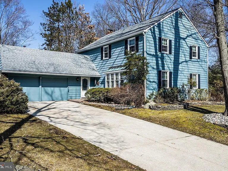 20 Oakley Ct — Photo 1