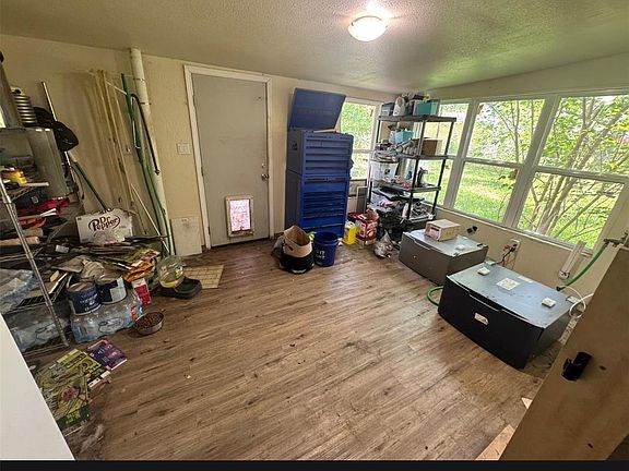 4th image of 1633 Hawthorne St