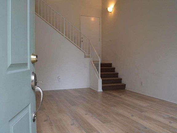 2nd image of 315 Westlake Vista Ln #315