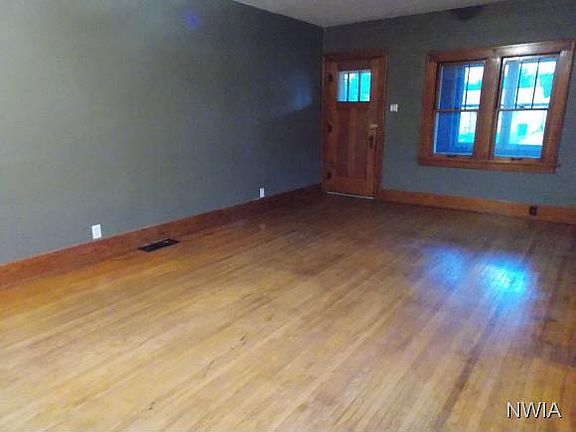 5th image of 4529 Floyd Blvd