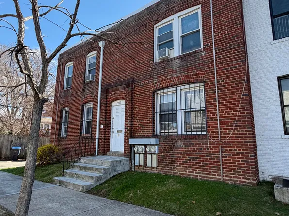2029 E St NE, Washington, DC 20002