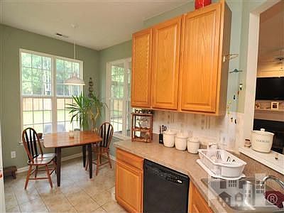5th image of 6429 Sentry Oaks Dr