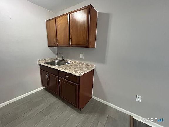 5th image of 40-1 Prospect Ave #2A