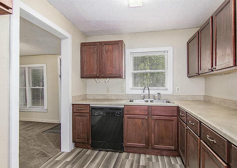 1st image of 619 Avenue B