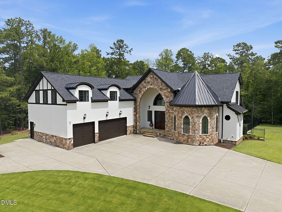 1st image of 222 American Ct