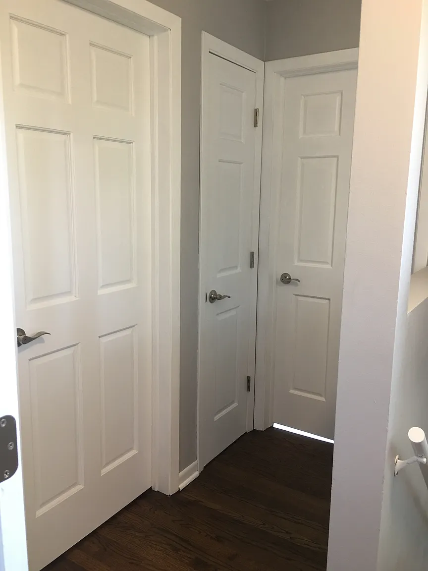 2112 Warren Ave photo 1