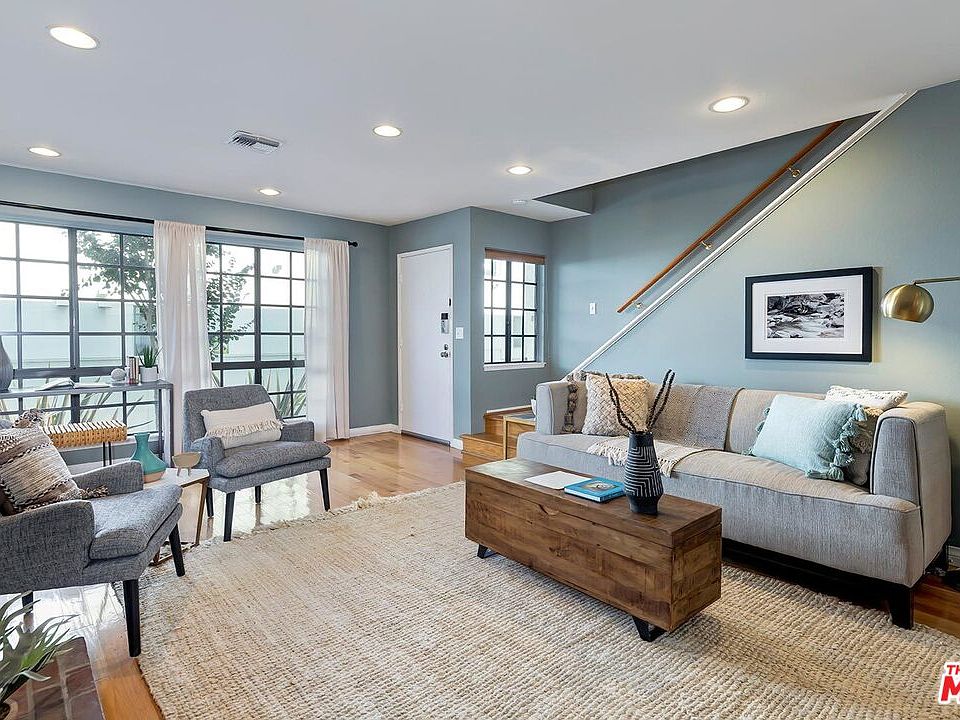 1st image of 743 Pier Ave APT 3