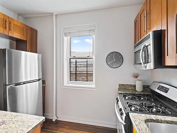 3rd image of 128 W 138th St #5H