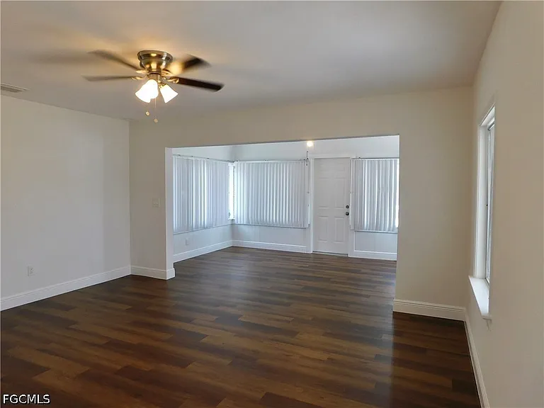 287 Poe Ave — Photo 5