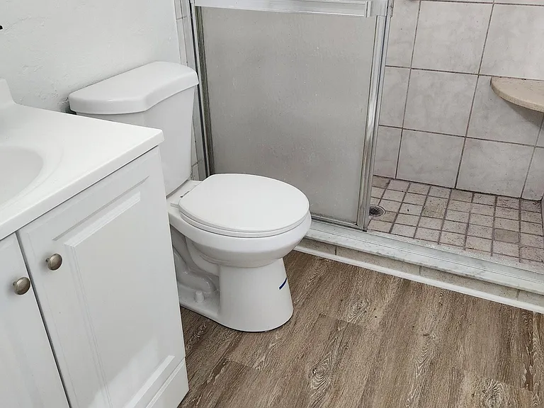 27639 Roslin Dr — Photo 15