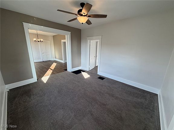 4th image of 1209 Eastman St