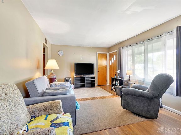 2nd image of 57 Littlebrook Dr