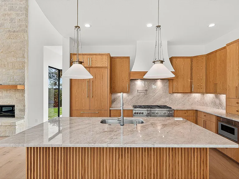 402 Emerald Way — Photo 12