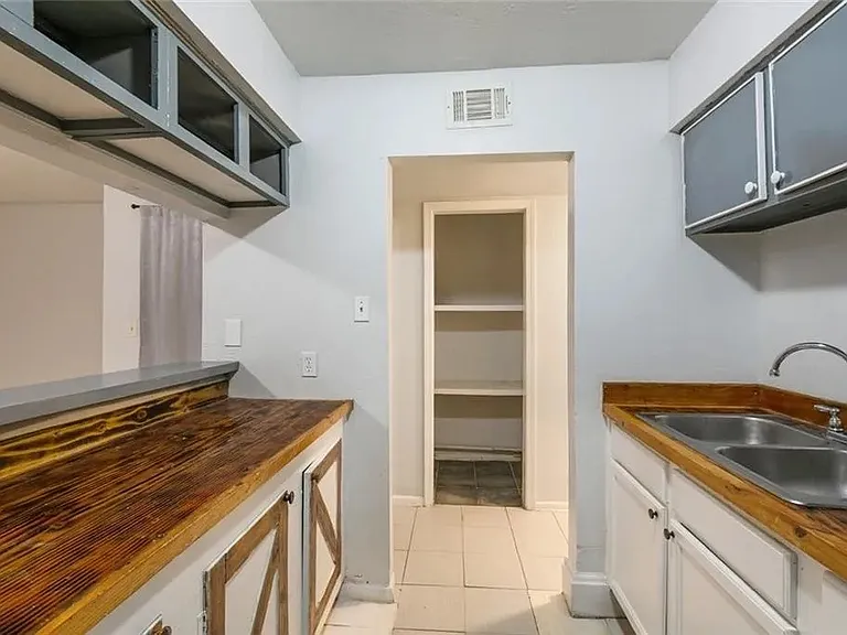 6003 Tullis Dr — Photo 3
