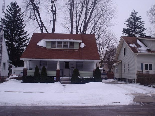 1st image of 77 Cummings Ave
