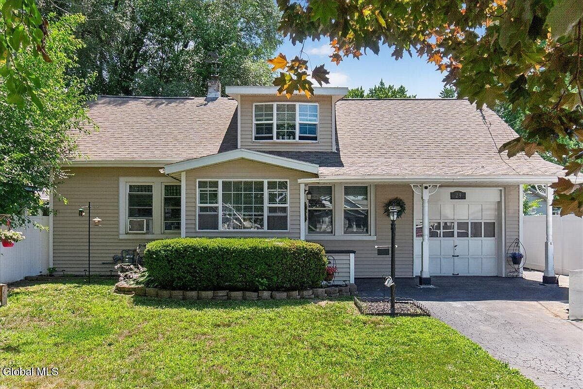 1st image of 29 McNutt Avenue
