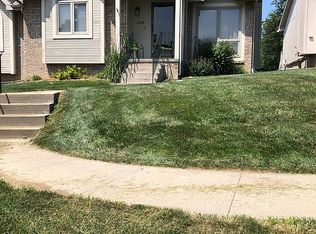 12716 S 28th Ave, Bellevue, NE 68123