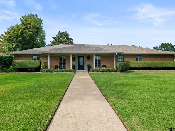 509 Brookwood Dr, Mount Pleasant, TX 75455