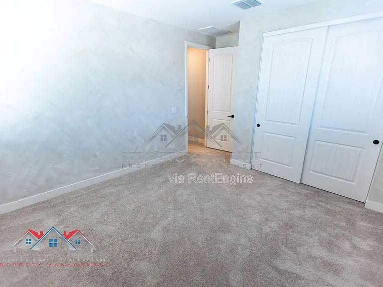15075 W McKinley St — Photo 38