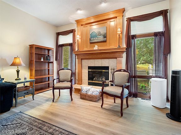 5th image of 13208 Rocklyn Dr