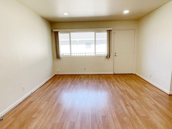 2nd image of 1245 Coronado Dr #3