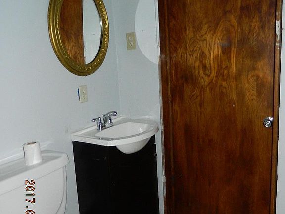 5th image of 109 S 6th St