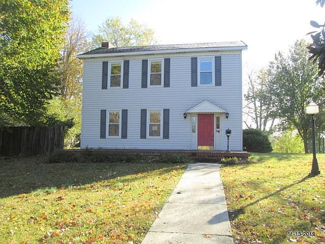 1st image of 204 E Main Cross St