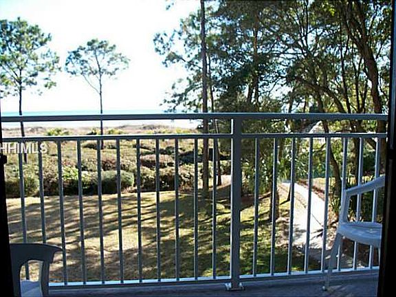 5th image of 43 Forest Dr APT 220