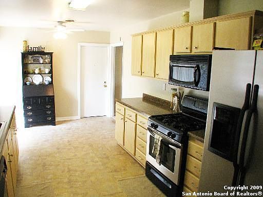large updated kitchen with breakfast nook