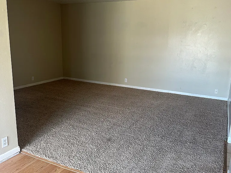 708 Dondee Dr #2 — Photo 4
