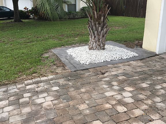 4th image of 3998 Rolling Hill Dr