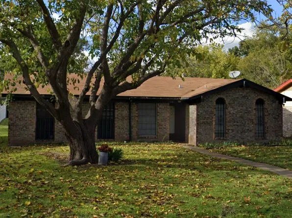 733 Longbeach Dr, Garland, TX 75043