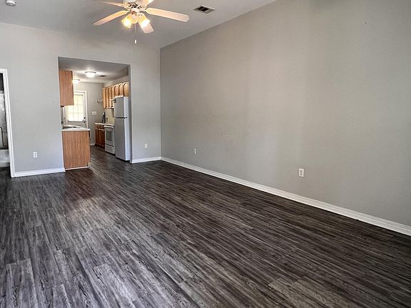 3rd image of 3633 Southward Dr #B