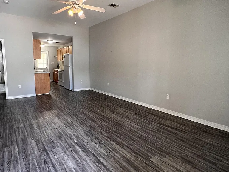 3633 Southward Dr #B — Photo 3