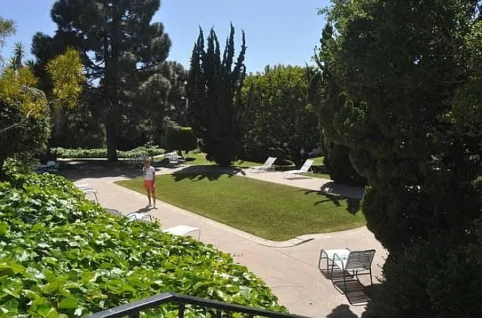 2 bed, $3,450 — Photo 3