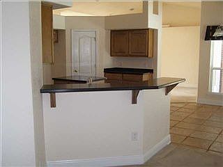 4th image of 2780 Muirfield Dr