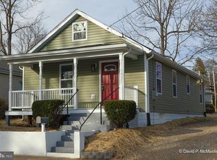 810 Martin Luther King Jr Ave, Charles Town, WV 25414