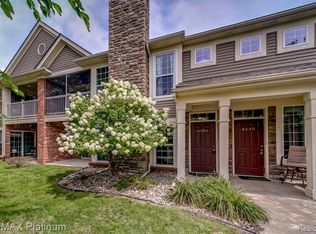 4354 Deeside Dr, Brighton, MI 48116