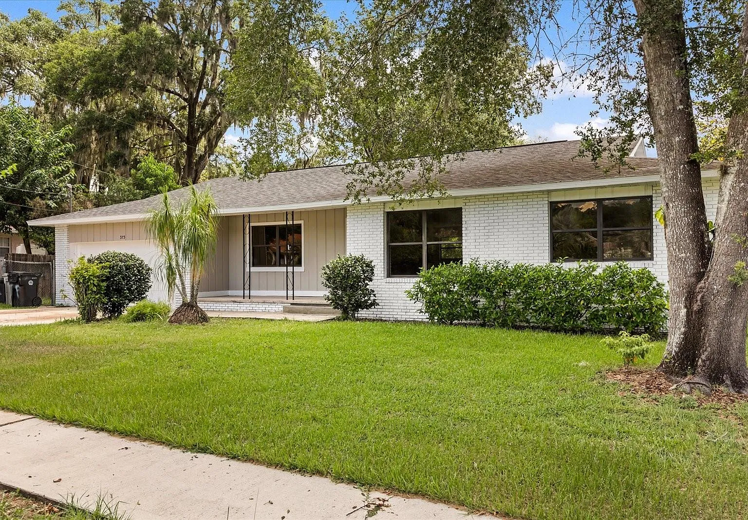 4 bed, 1750 sqft, $2,395 — Photo 2