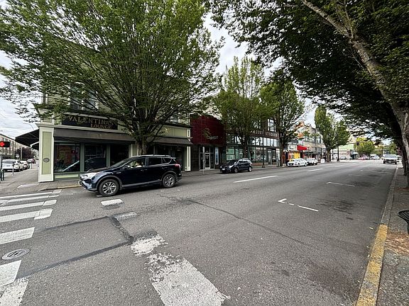 4th image of 323 4th Ave E APT 201