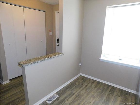 5th image of 7317 Pebblestone Dr APT E