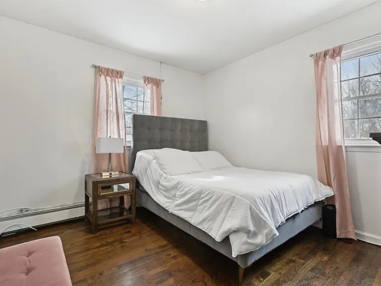 4 Templar Ct — Photo 25