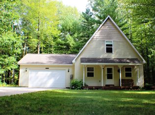 6862 White Pine Dr, Stanwood, MI
