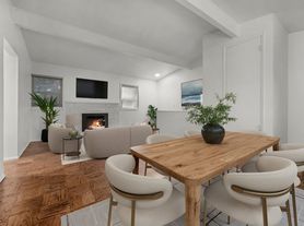 Broadmoor Manor (112)