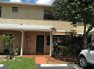 352 NW 103rd Ter, Hollywood, FL 33026