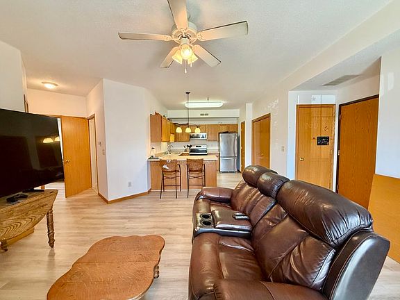 5th image of 505 Penn Ct APT 3